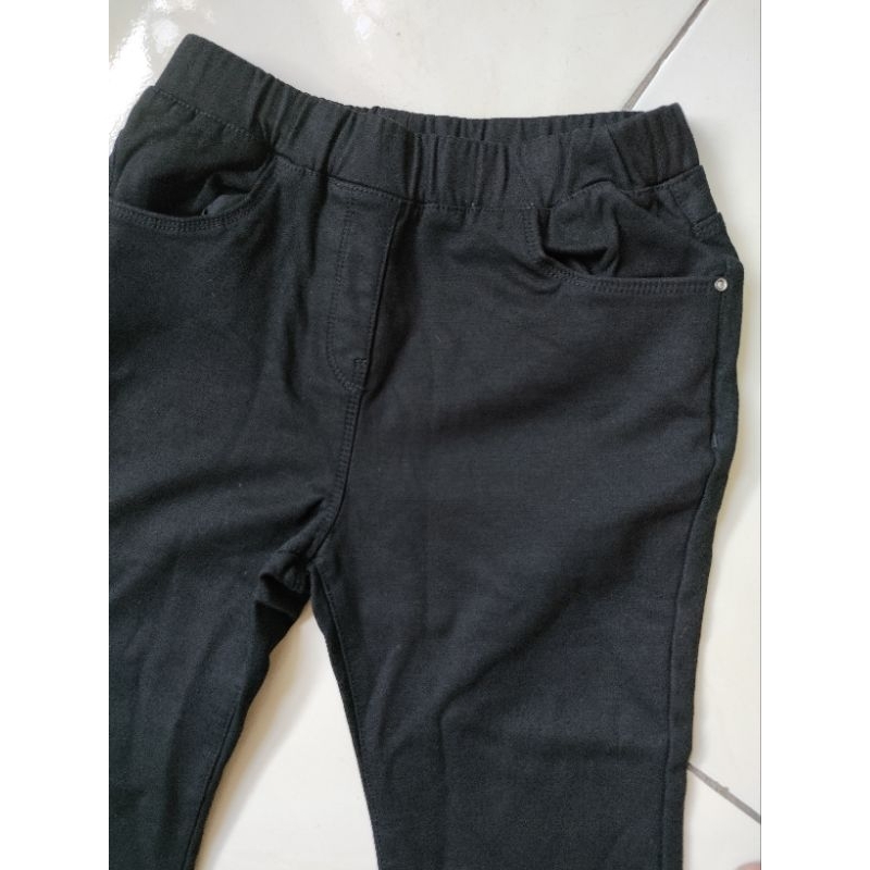 (Sale) Quần jean đen ống loe bé gái - dư xịn