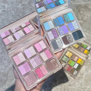Bảng Phấn Mắt 18 Ô HOLD LIVE Bunny Rose