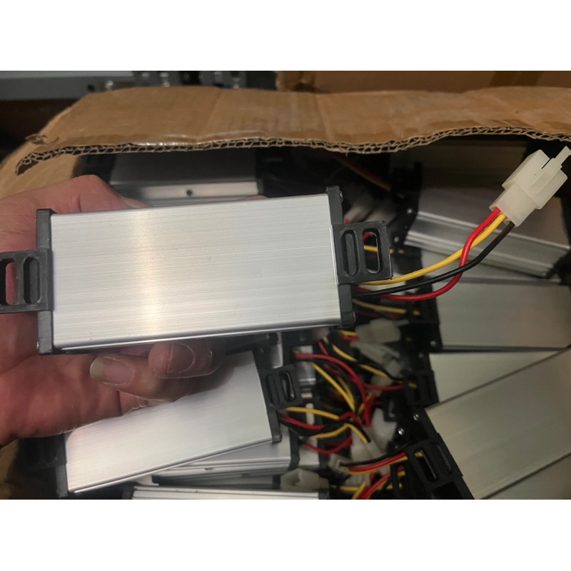 Đổi nguồn cho xe điện. 36-100v xuống 12v10ah phụ tùng xe điện