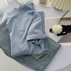 Áo thun nữ YUSTUDIO 3158, áo phông nữ form rộng trước ngực mẫu Sun