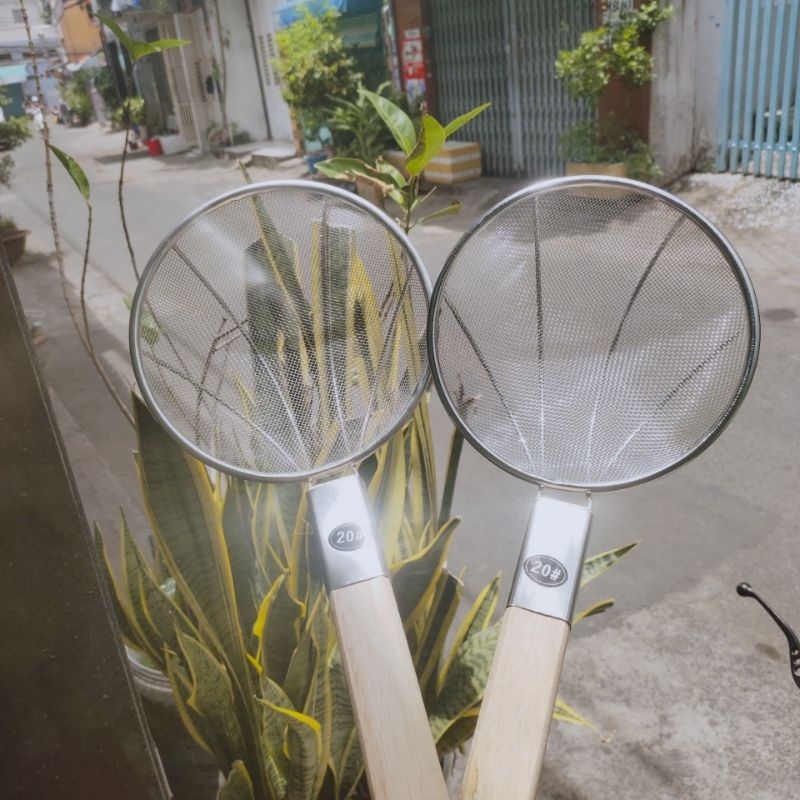 VỢT LƯỚI INOX CÁN GỖ ĐƯỜNG KÍNH 20CM - vợt thức ăn | Shopee Việt Nam