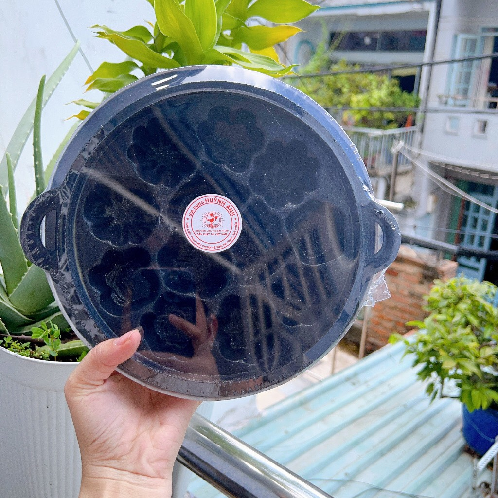 Khuôn làm bánh bông lan 12 bánh - khuôn gang chống dính dày nặng LOẠI 1 CAO CẤP KÈM NẮP (HUỲNH ANH)