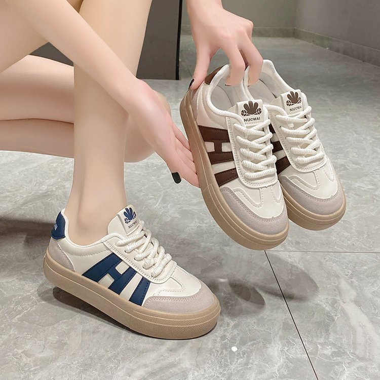 [Mã FATREND2812 giảm đến 30k đơn từ 99k]Giày nữ thể thao viền kẻ 3 sọc chất xịn êm ái chuẩn QCCC