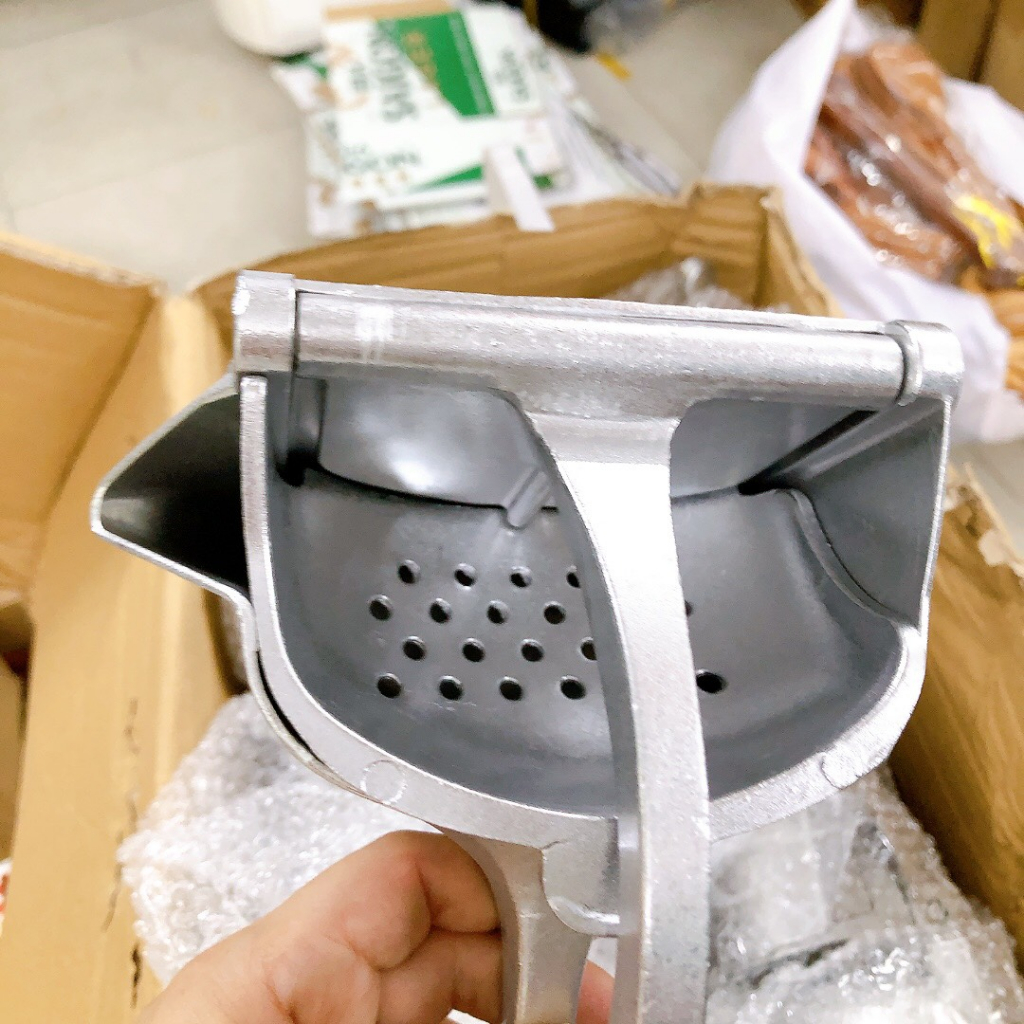 Máy ép trái cây hoa quả cầm tay  - ép hoa quả bằng tay nhỏ gọn đa năng