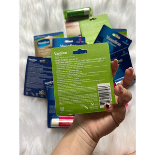 (AUTH) SON DƯỠNG MÔI DẠNG THỎI VASELINE LIP THERAPY 4.8G