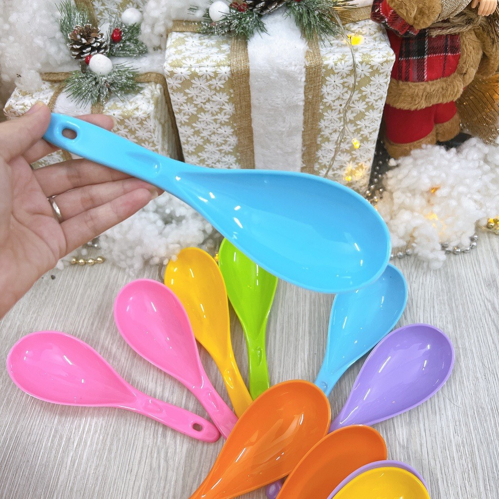 combo 5 Vá múc cơm Oval sắc màu không dính siêu rẻ - Oval màu trăng