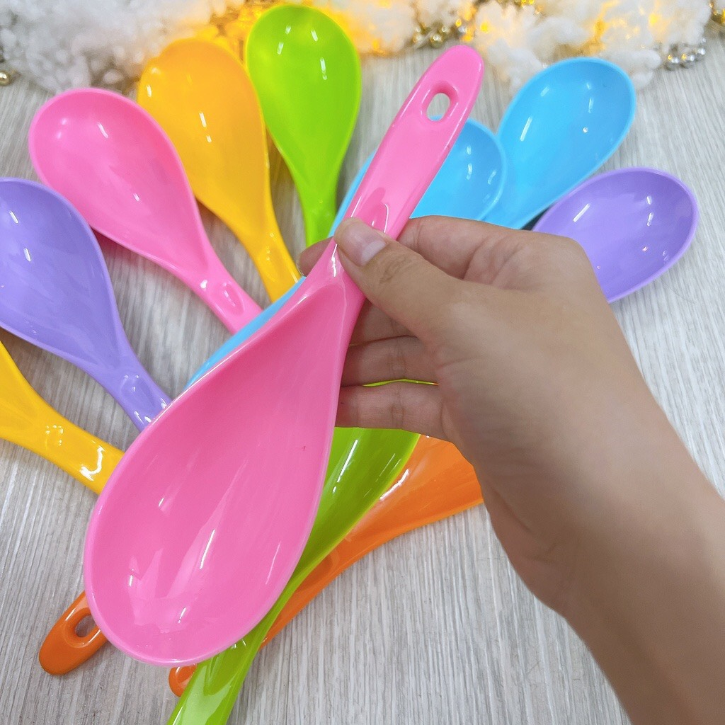 combo 5 Vá múc cơm Oval sắc màu không dính siêu rẻ - Oval màu trăng