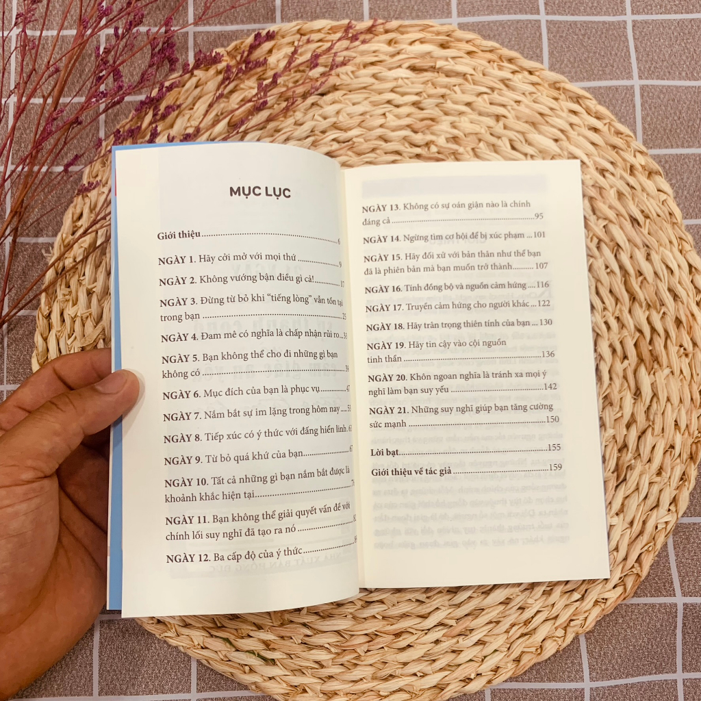 Sách 21 Ngày Tìm Kiếm Sự Thành Công Và Cảm Giác An Yên Trong Tâm Hồn - Bizbooks