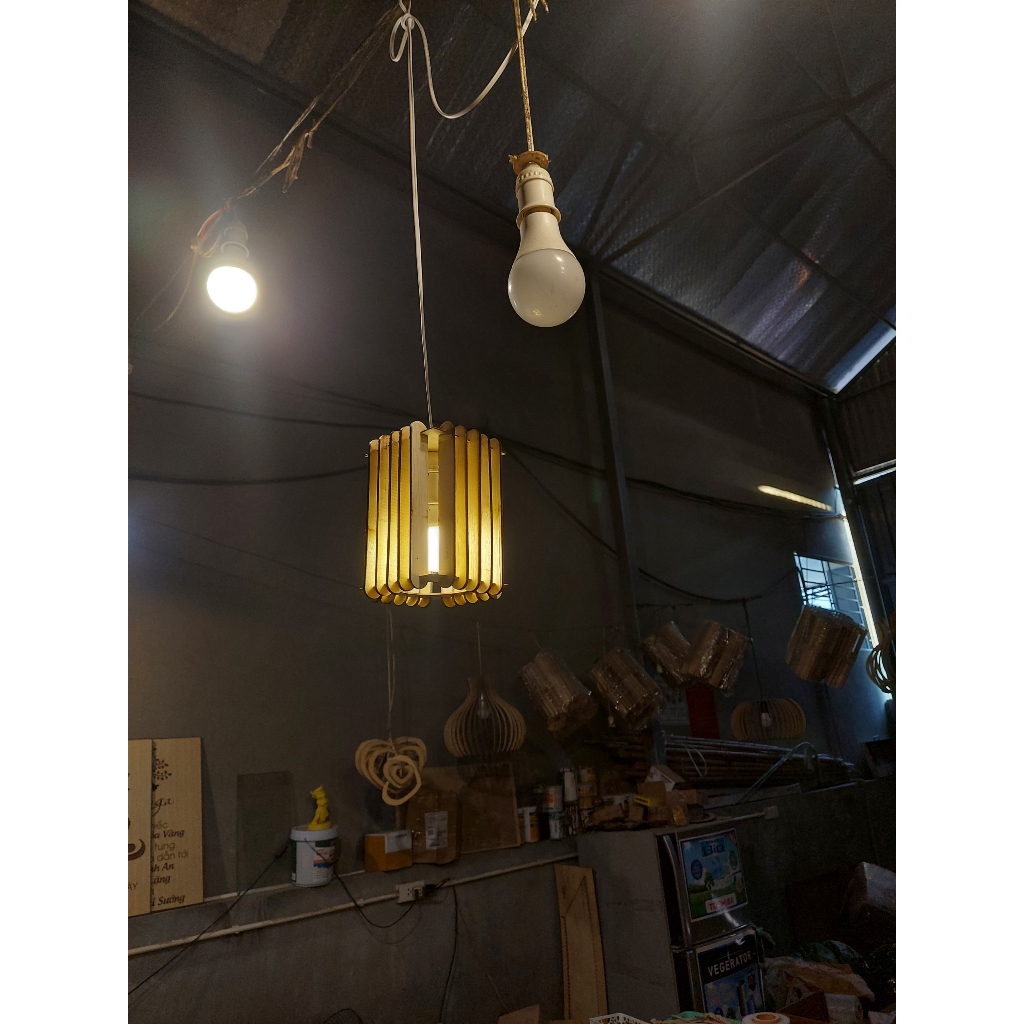 Đèn gỗ que trụ