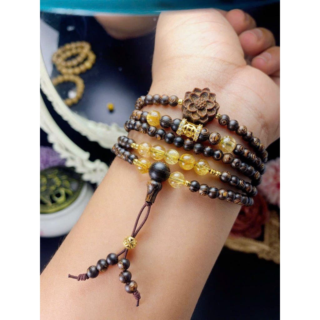 Vòng tay chuỗi hạt bằng trầm hương sánh chìm cao cấp 6mm 108 hạt mix charm đá thạch anh-charm vàn:g 10K.