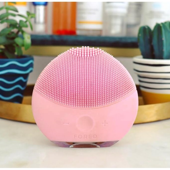Máy Rửa Mặt Foreo Luna Mini 2 – Máy Massage Mặt Sóng Âm Cao Cấp