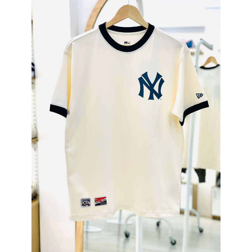 New Era Unisex MLB Series New York Yankees Tee Beige 11929727 US XL