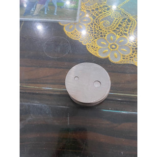 tấm tròn inox 6cm khoan lỗ giữa