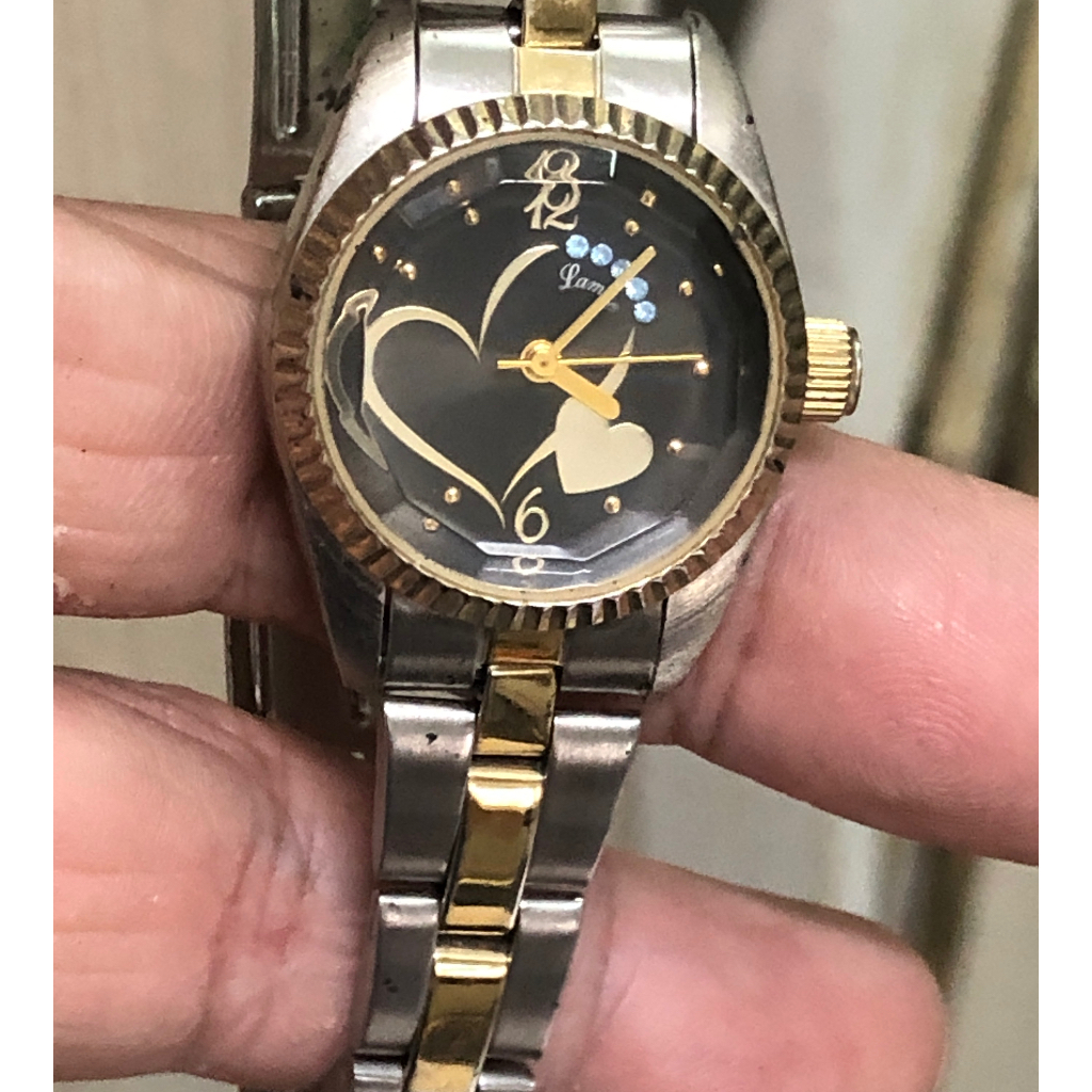 Đồng hồ nữ hiệu Lamue Jaxis niềng khía còn tốt. Size 25mm nhỏ | Shopee ...