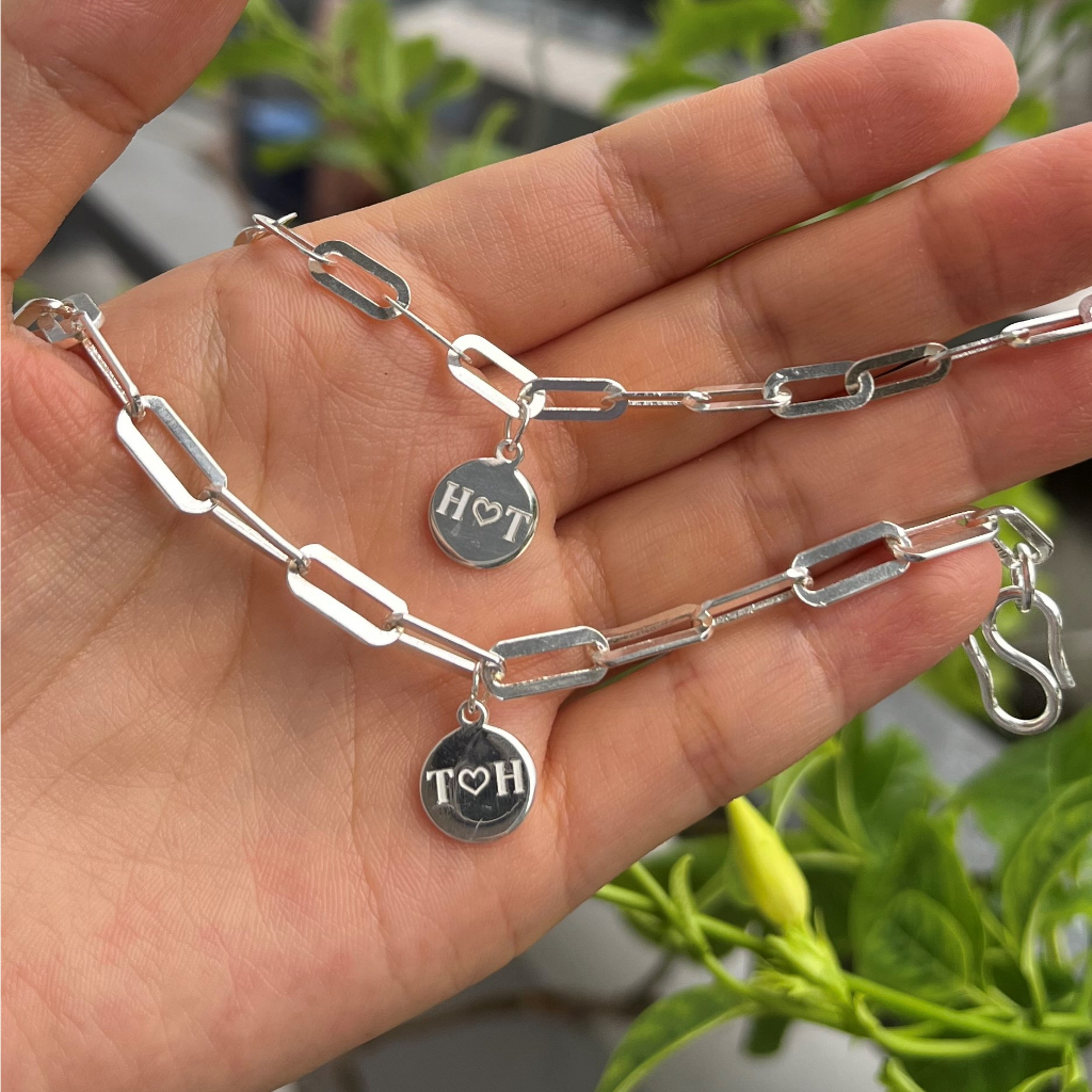 Vì sao vòng tay cặp đôi tình yêu bạc lại được giới trẻ yêu thích đến vậy?
