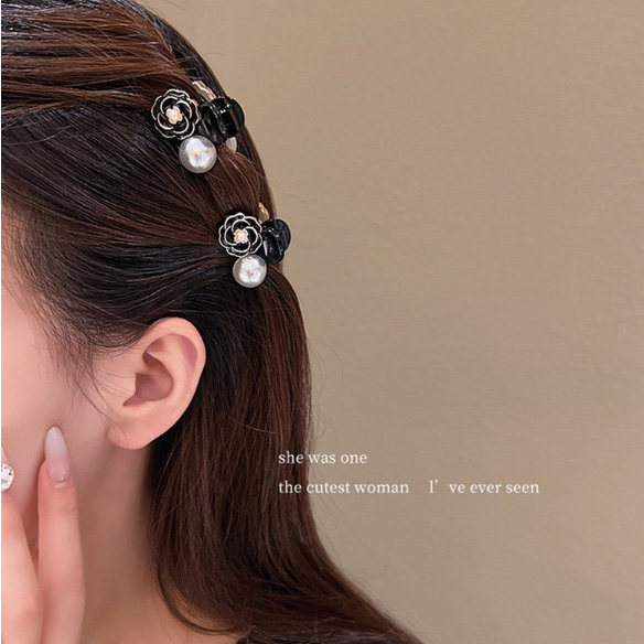 Set 2 Kẹp Tóc Mái Càng Cua Mini Đính Hoa Trà Phối Hạt Xinh Xắn Phong Cách Hàn Quốc Phụ Kiện Tóc Nữ