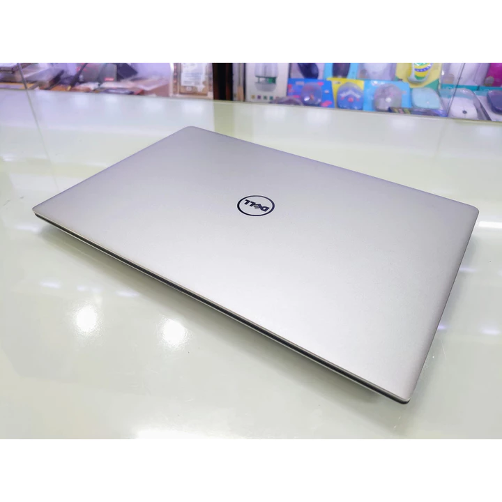 Laptop Dell XPS 9350 Core i7 / Ram 8Gb /SSD 256 Gb / Vỏ Nhôm Bạc / Siêu Mỏng Nhẹ Đẳng Cấp Doanh Nhân