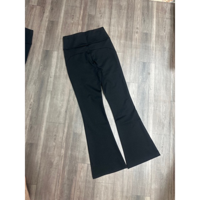 Quần legging ống loe có túi trước,gân sau, chất u mì mã 789