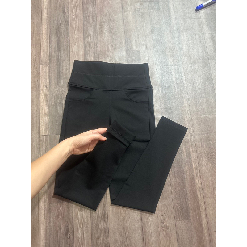 Quần legging cạp cao 4 túi gân sau mã 2000