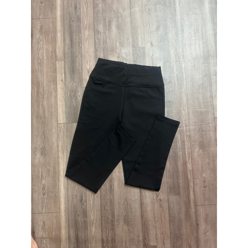 Quần legging cạp cao 2 túi trước,gân sau mã 172