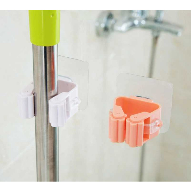 Móc treo chổi dán tường không cần đóng đinh đục lỗ