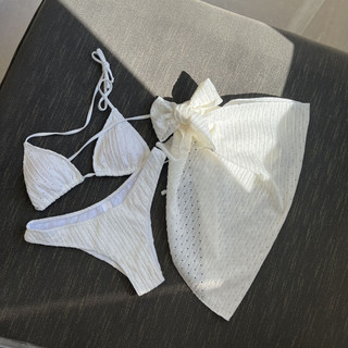 Bikini Ba Mảnh Kèm Khăn Quấn Màu Thời Trang Phong Cách Quyến Rũ