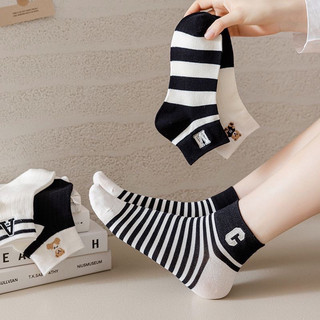 Set 5 Đôi Tất Họa Tiết Kẻ Sọc - Vớ Thêu Họa Tiết Gấu Hoạt Hình Màu Trắng Đen Dễ Thương 🌸free ship🌸