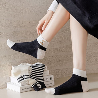 Set 5 Đôi Tất Họa Tiết Kẻ Sọc - Vớ Thêu Họa Tiết Gấu Hoạt Hình Màu Trắng Đen Dễ Thương 🌸free ship🌸