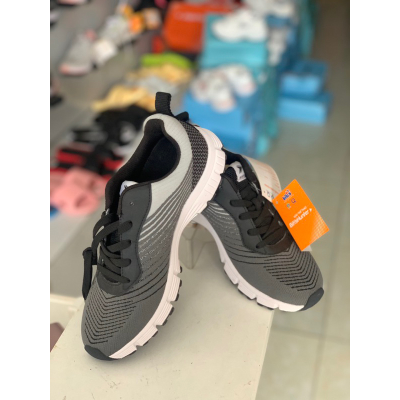 HSM000500 ĐEN VA RÊU GIÀY THỂ THAO NAÀ