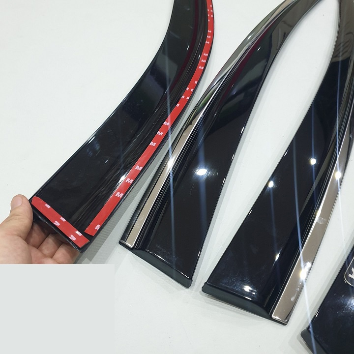 Bộ vè che mưa inox xe Toyota Veloz, Avanza 2022, Chất liệu nhựa ABS viền chỉ inox cao cấp