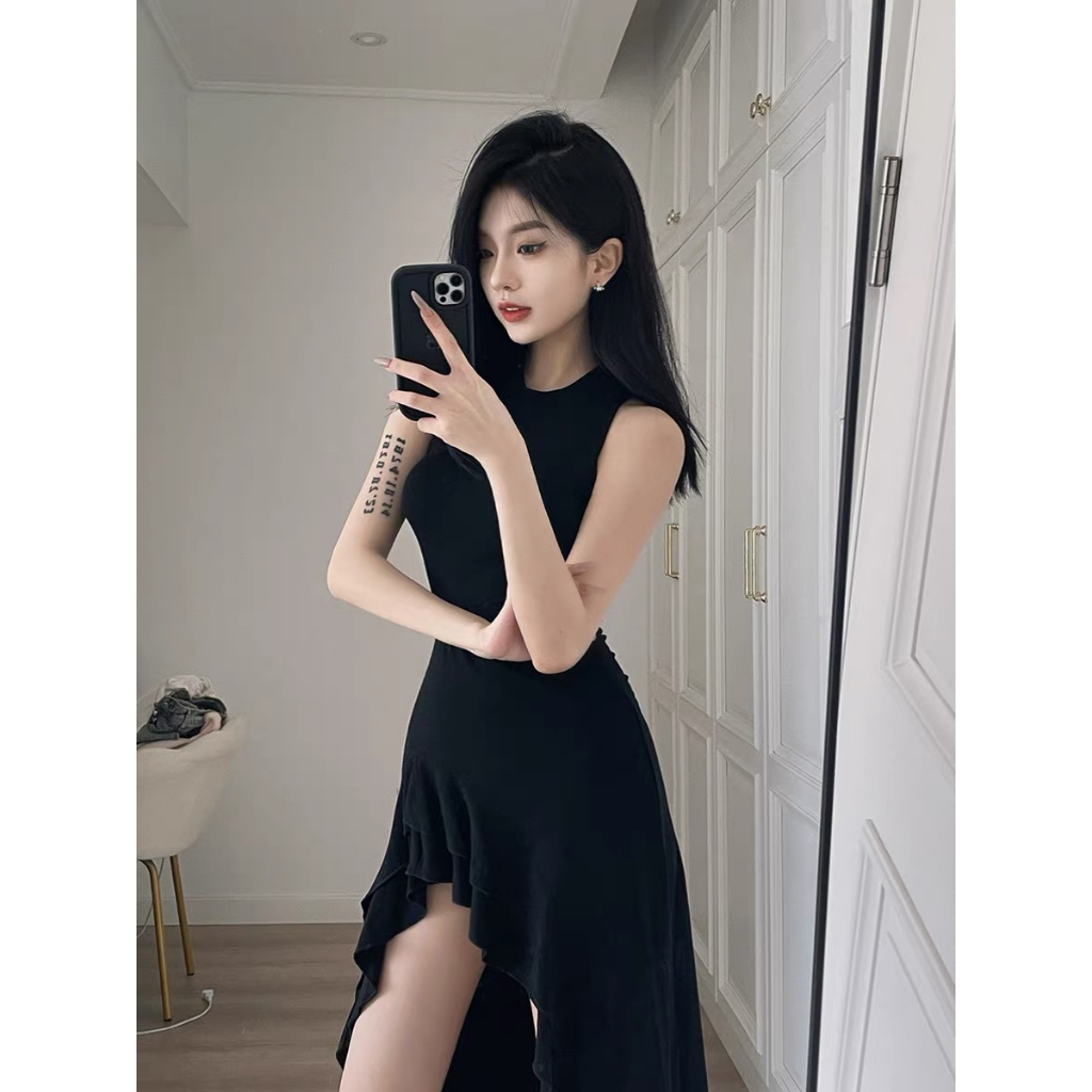 Váy body cổ yếm dáng ôm - Váy xẻ tà phải bèo hai tầng V784