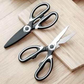 Dụng Cụ CẮT GÀ là vật dụng không thể thiếu trong nhà bếp A24
