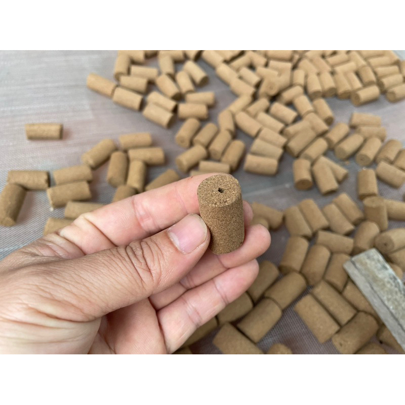 Ngải cứu viên Cát Cát hộp 48 viên dài 3cm.