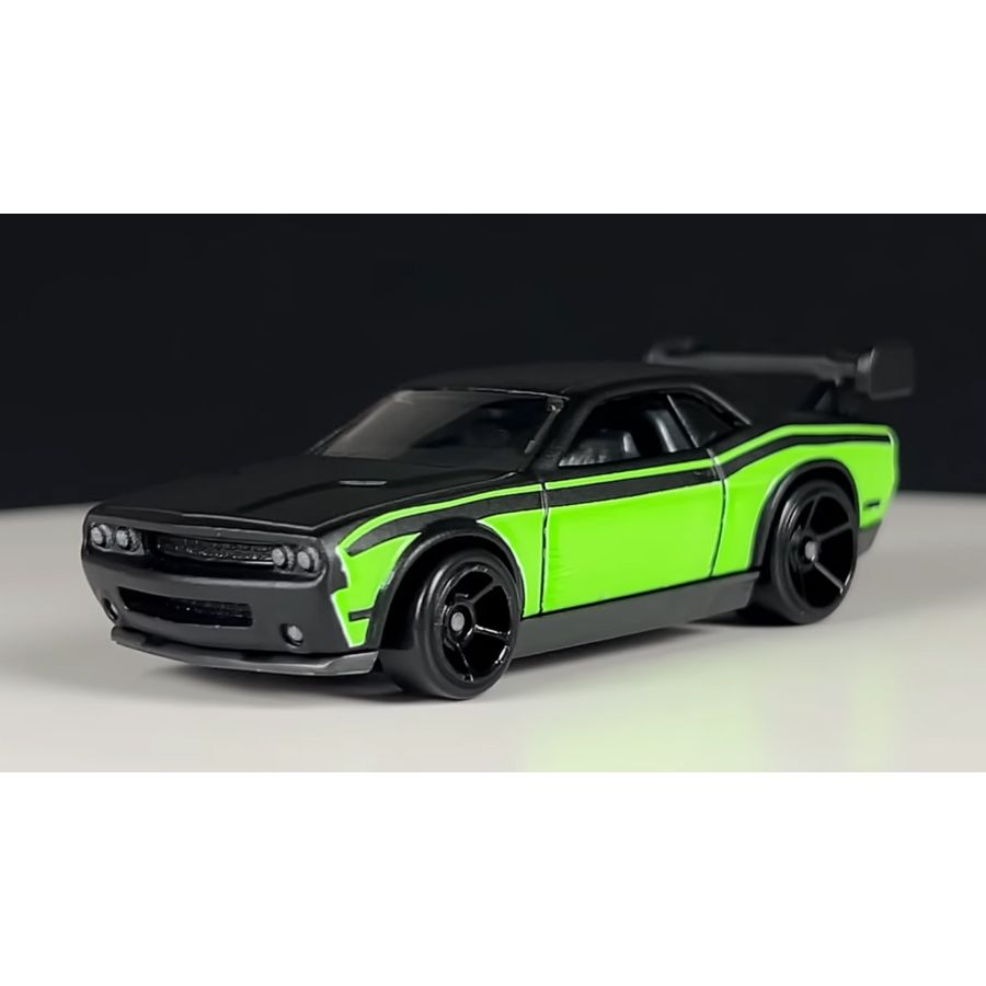 □ HOTWHEELSホットウィール MOPAR 1/64 DODGE CHALLENGER DRIFT