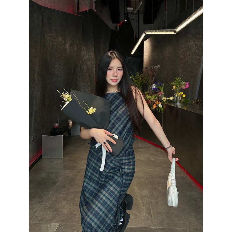 BỘ ÁO YẾM VÀ CHÂN VÁY