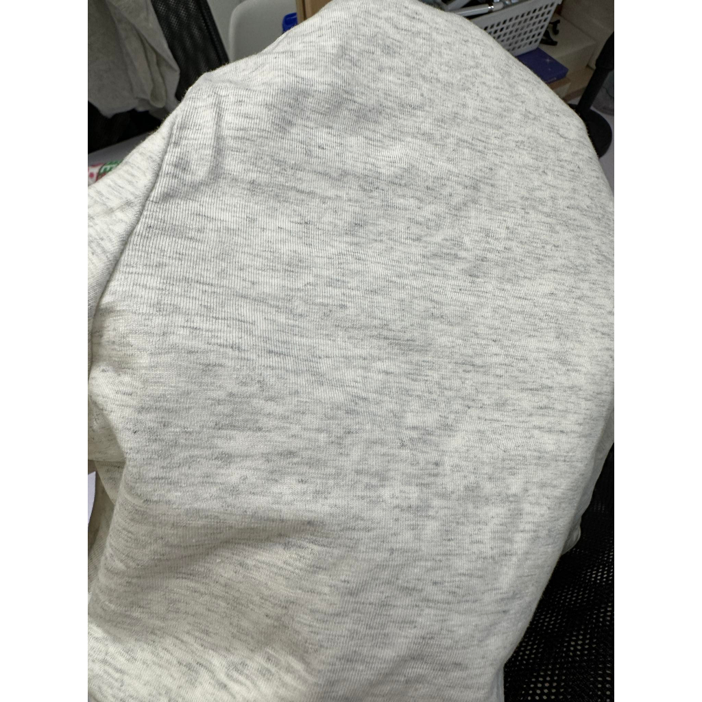 Set đôi 1ESS<3 𝐋𝐎𝐕𝐄 𝐅𝐎𝐑𝐄𝐕𝐄𝐑 𝐒𝐄𝐓 2 màu đen và tiêu xám - áo dáng xuông và váy body ôm eo