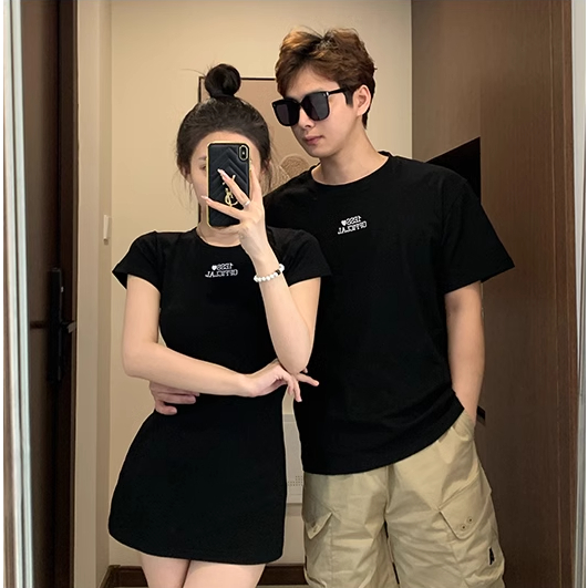 Set đôi 1ESS<3 𝐋𝐎𝐕𝐄 𝐅𝐎𝐑𝐄𝐕𝐄𝐑 𝐒𝐄𝐓 MÀU ĐEN - áo dáng xuông và váy body ôm eo