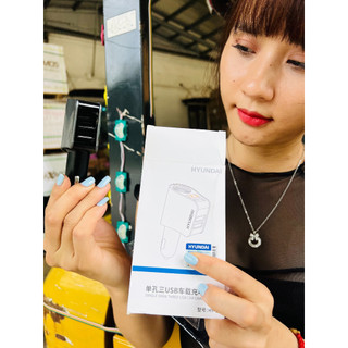 Tẩu Sạc Ô Tô Huyndai HY10 - Tẩu sạc nhanh ô tô Huyndai chính hãng có đèn led báo điện 1 đầu tẩu và 3 đầu USB