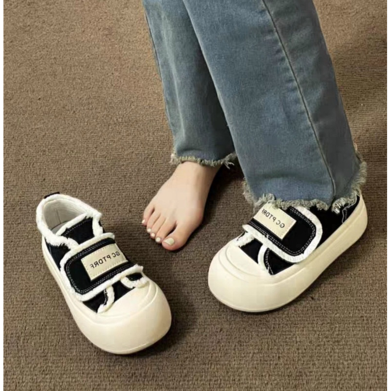 Giày thể thao nữ rách cổ thấp cực hót 2 mầu đen và trắng | Shopee Việt Nam