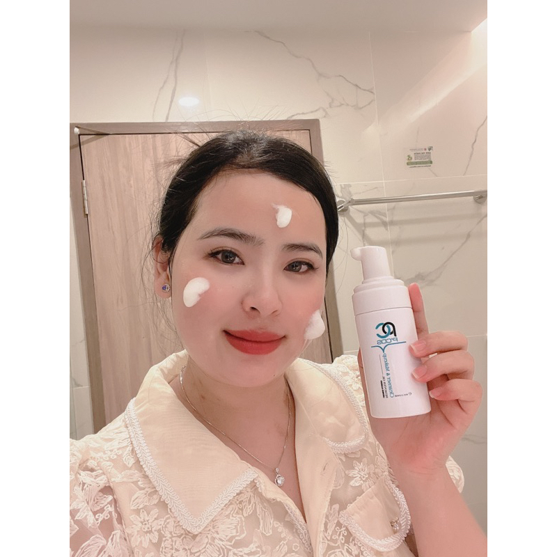 Sựa Rửa Mặt Tẩy Trang Lavender giúp làm sạch sâu dành cho da dầu 120mil