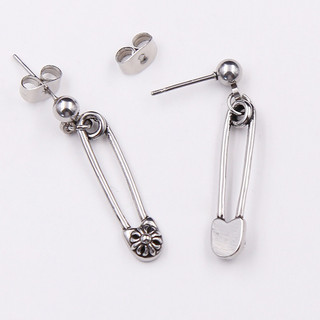 Khuyên tai titan unisex kim tây họa tiết Iris chrome hearts không gỉ