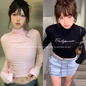 Áo thun mỏng dài trùm bàn tay có chữ đính đá cổ 3p ôm sát body màu hồng và đen phong cách y2k ATDT006 - Tiktik