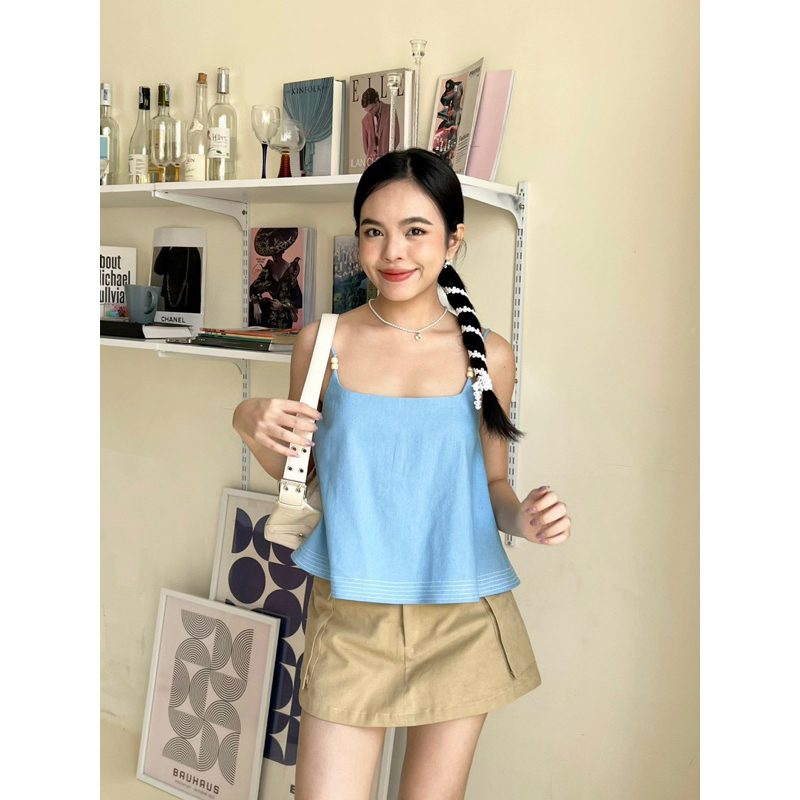Áo denim 2 dây có nút gỗ HERA TOP