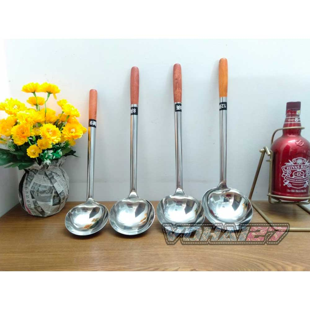 Vá thợ xào inox cao cấp - muôi xào inox cán gỗ