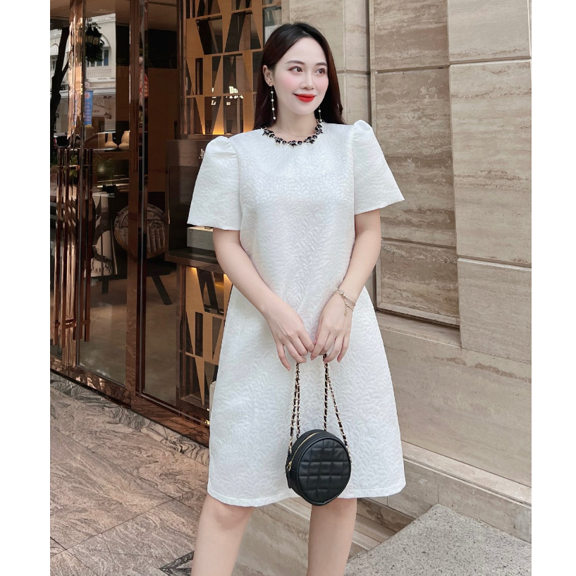 RẬP – Đầm Hoa Gấm Tay Phồng Đính Đá Cổ – TITI 04 TRẮNG HOA