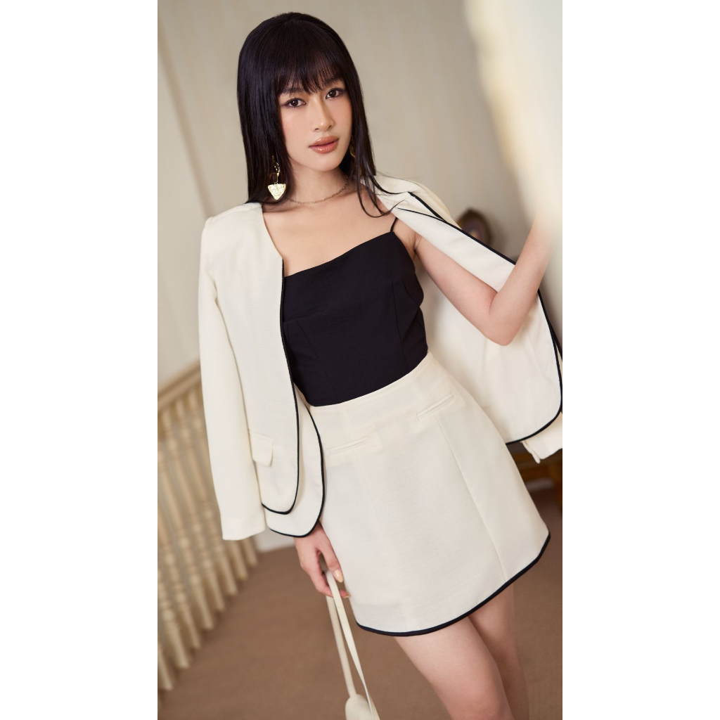 Vella Fashion áo blazer nữ dáng ngắn - Áo khoác tweed hai lớp viền nổi phối túi trước VAK23107