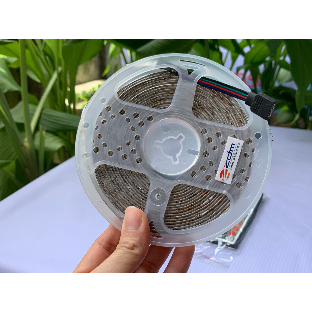 GI M 70 D i Led Va B i u Khi n T Xa Ch ng N c ZDM 5M Shopee Vi t Nam