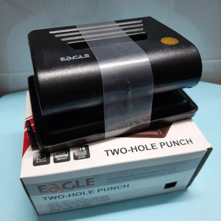 Bấm lỗ Eagle 837 trung bấm được 20 tờ giấy