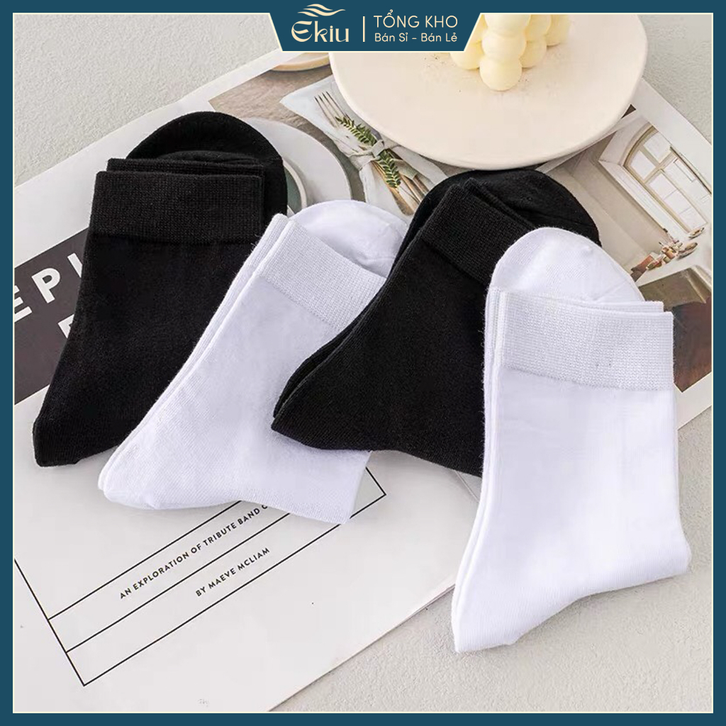 Tất trơn cổ vừa nam nữ trắng đen Classic, chất liệu cottonco giãn 4 chiều - Ekiu Shop