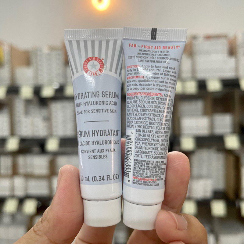 Tinh chất dưỡng ẩm First Aid Beauty Hydrating Serum with Hyaluronic